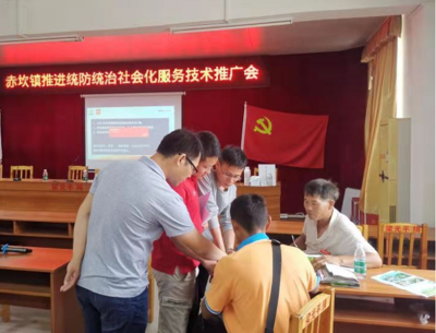 無人機飛防帶動新農人實現“家門口”就業——江門市供銷社持續推進“我為群眾辦實事”實踐活動技術推廣服務
